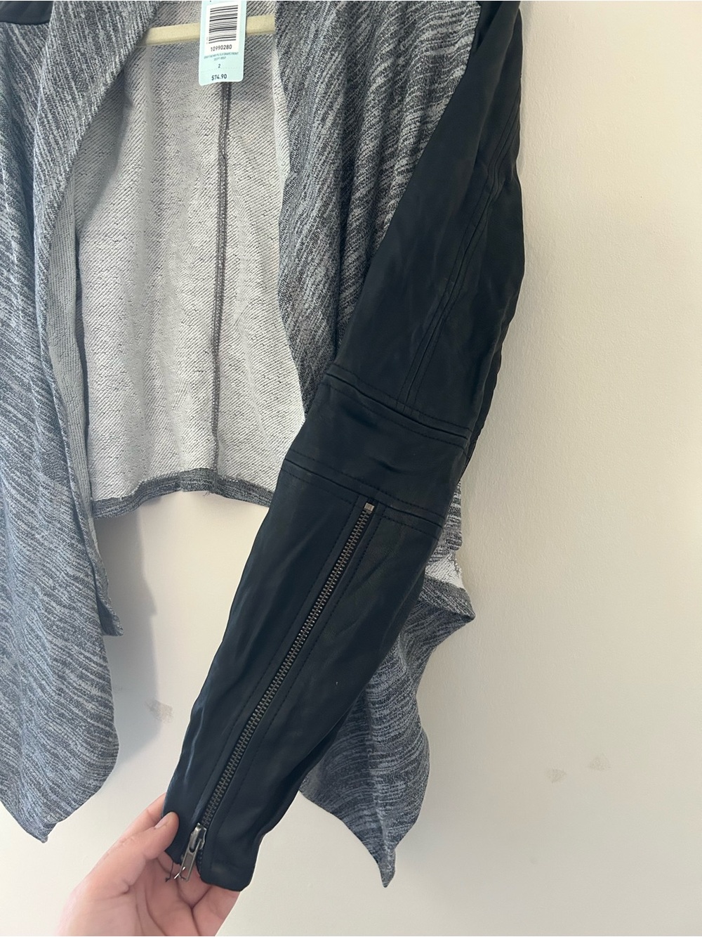 Torrid Size 2 Gray Open-Front Draped Sweater Jacket - Picture 6 of 7
